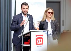 Eingeweiht In Jena Neue Feuer  Und Rettungswache In Zwaetzen 07